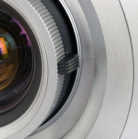 Sanyo PLV-Z5: ������ ���������� ���������������� �&nbsp;������������